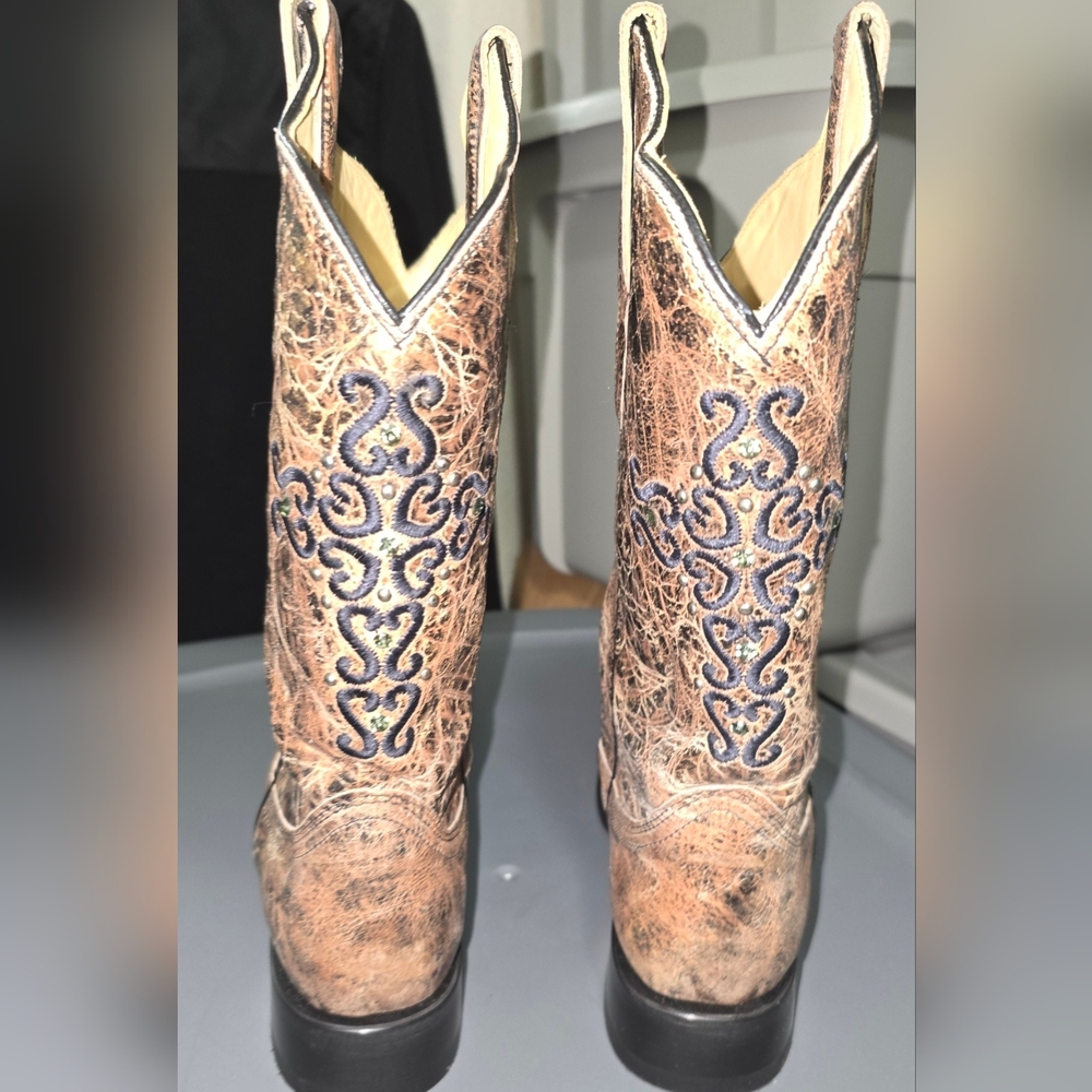 Corral Brown and Black Heeled Boots - Picture 6 of 8
